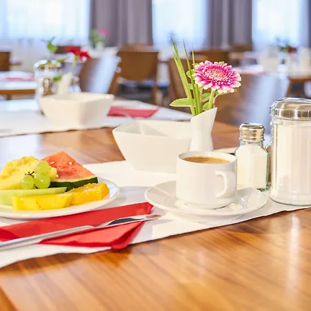 Hotell Apfelbaum 3*