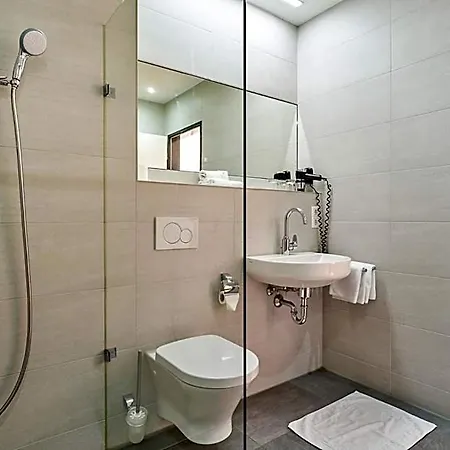 Hotel Apfelbaum 3*