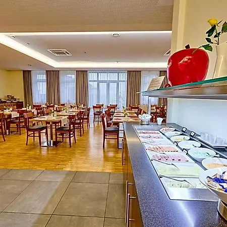 Hotel Apfelbaum 3*