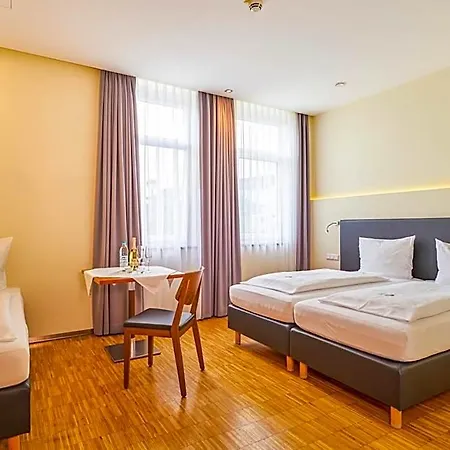 Apfelbaum Hotel 3*