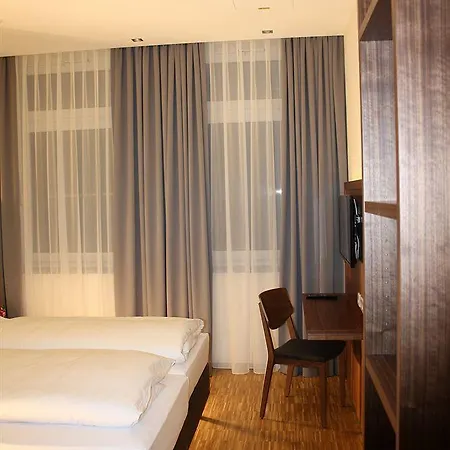 Apfelbaum Hotel 3*